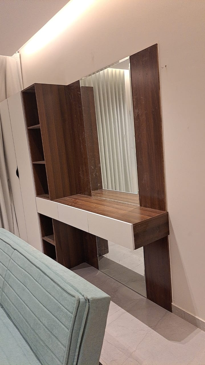 عمل جديد لـ ديكور المكاتب