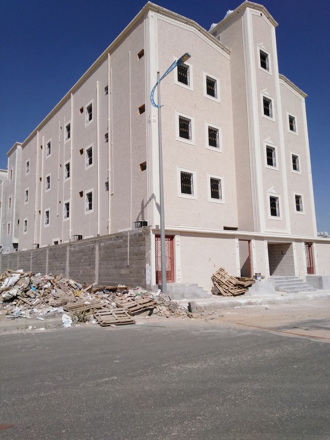 عمل جديد لـ لدهانات الداخليه والخارجيه 