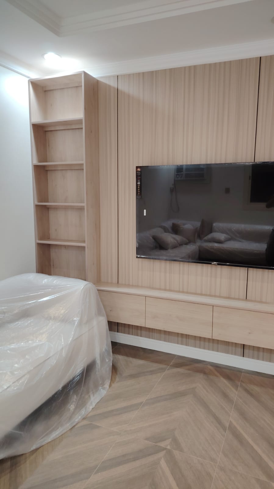 عمل جديد لـ الديكورات الداخليه والخارجيه 